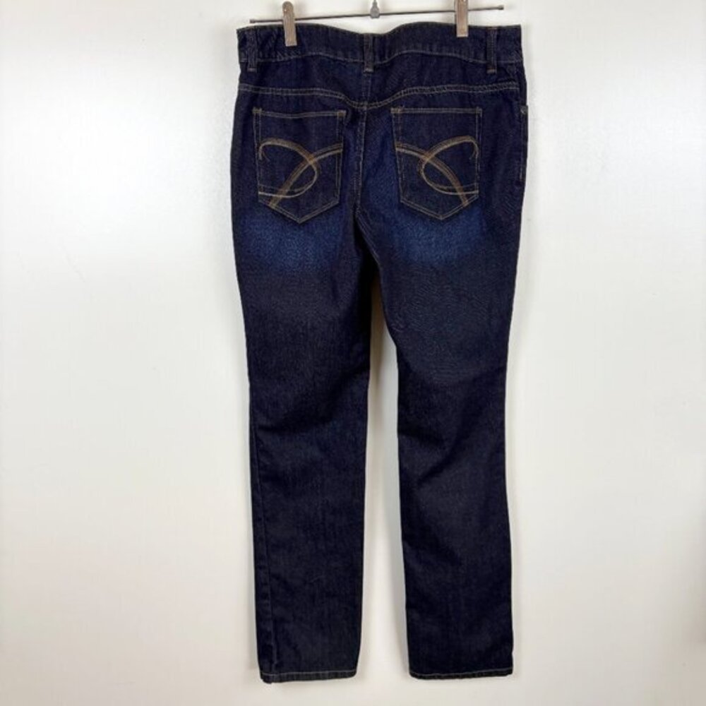 Chico’s Platinum Dark Wash Ultimate Fit Slim Leg Jeans Size 0.5 Converts to a 6 - Picture 3 of 8